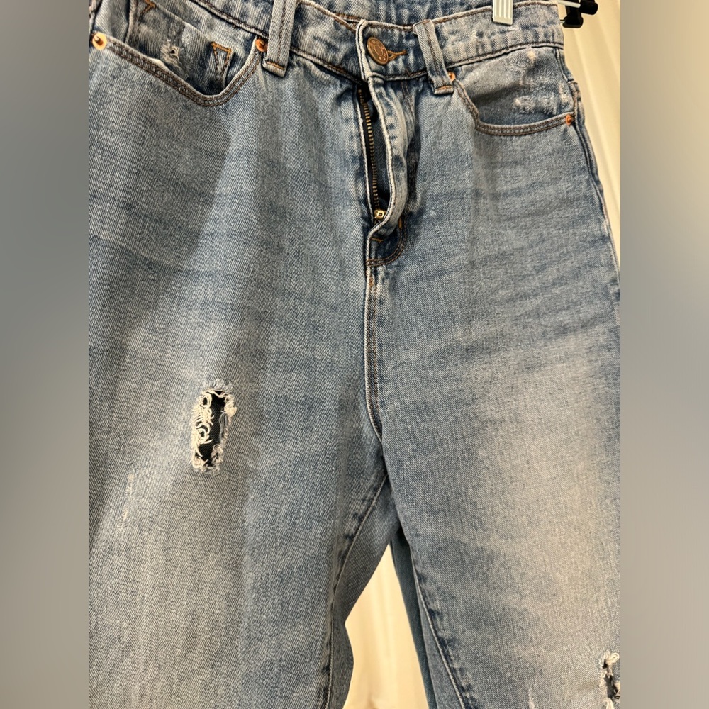 BDG Mon High Rise Jeans
